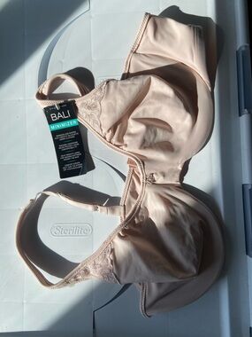 36 Bali Minimizer Underwire Bra - Light Blush